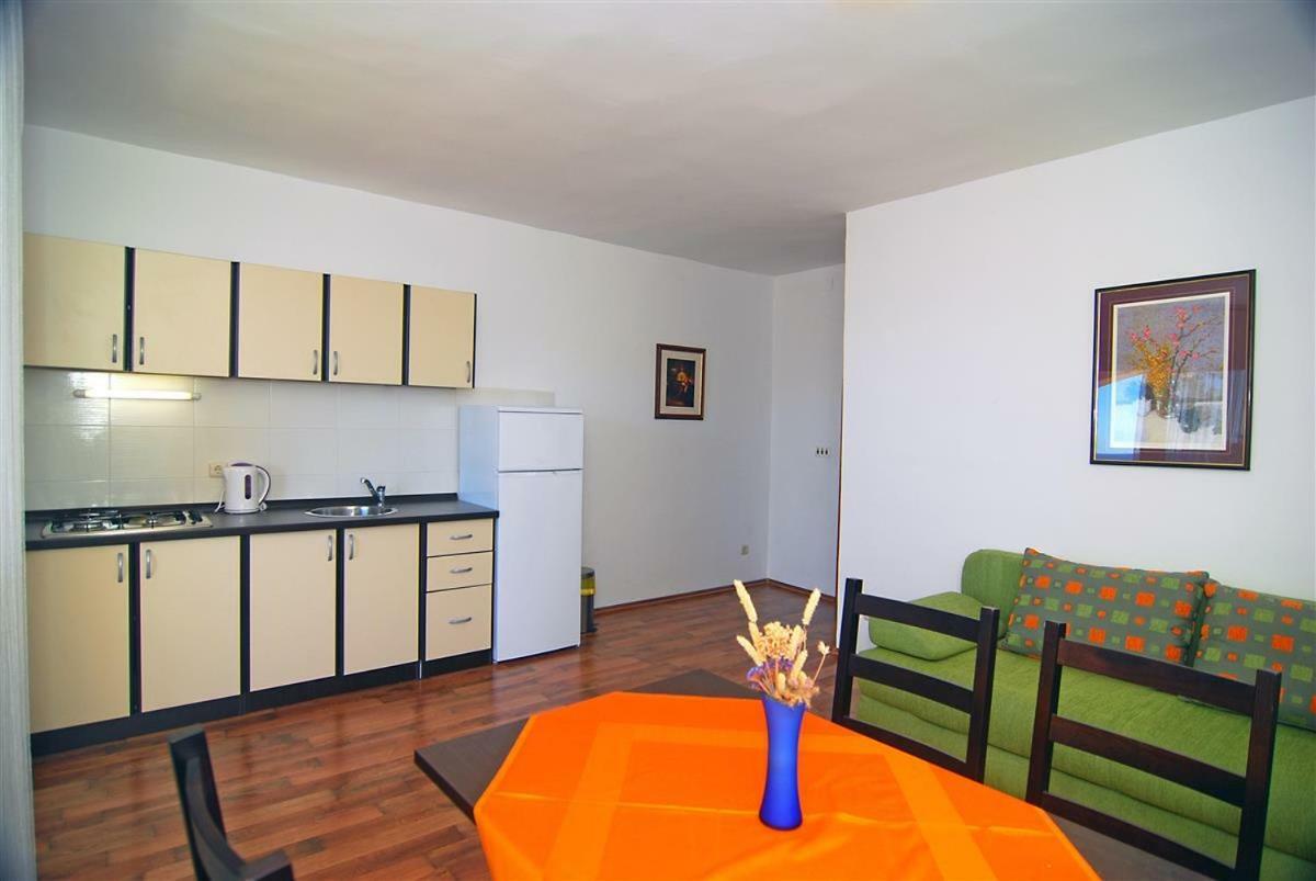 Apartamento Apartman Luca Zečevo Exterior foto